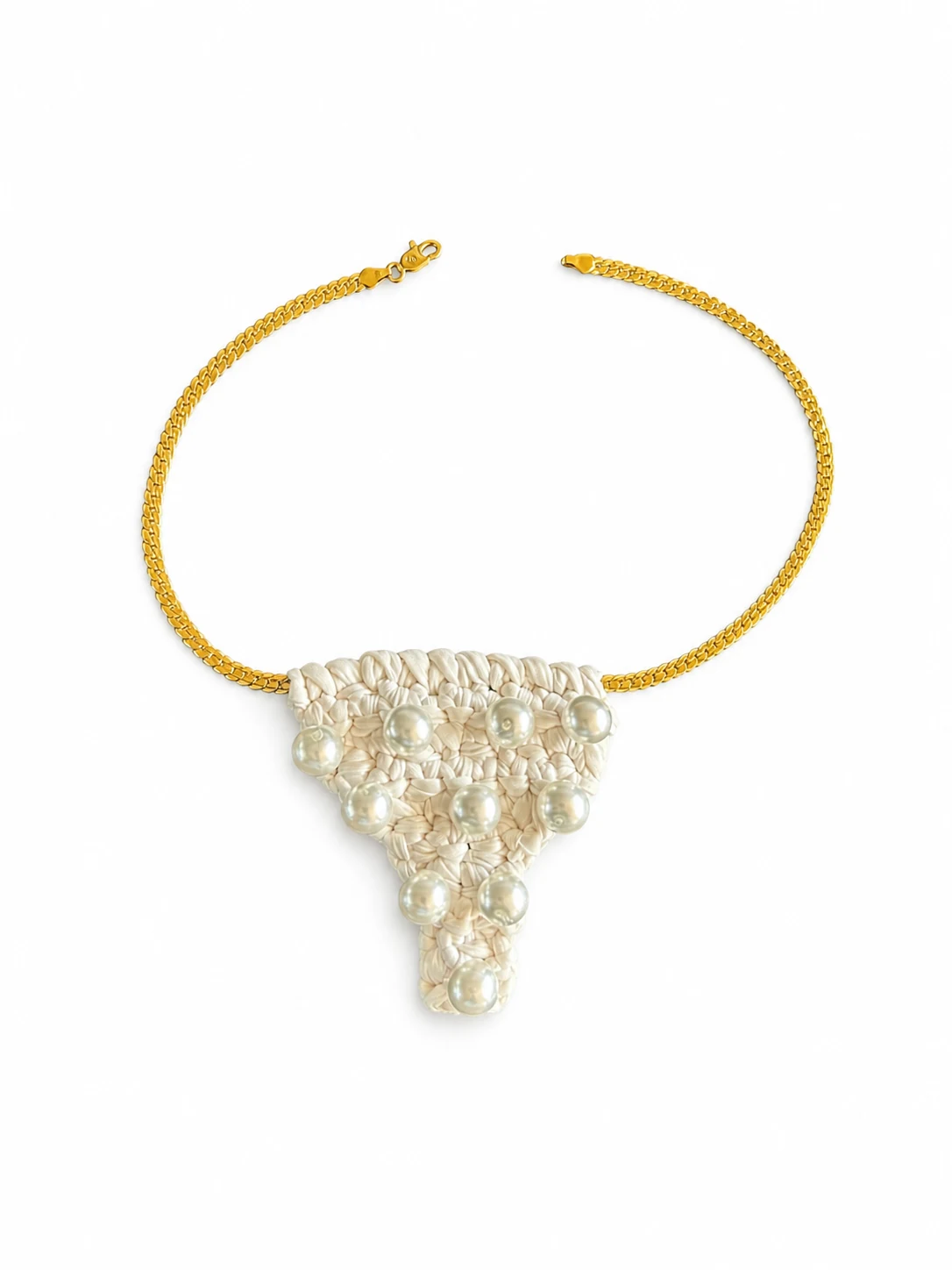 Collar textil Perla de Luz con pieza tejida y cuentas nacaradas